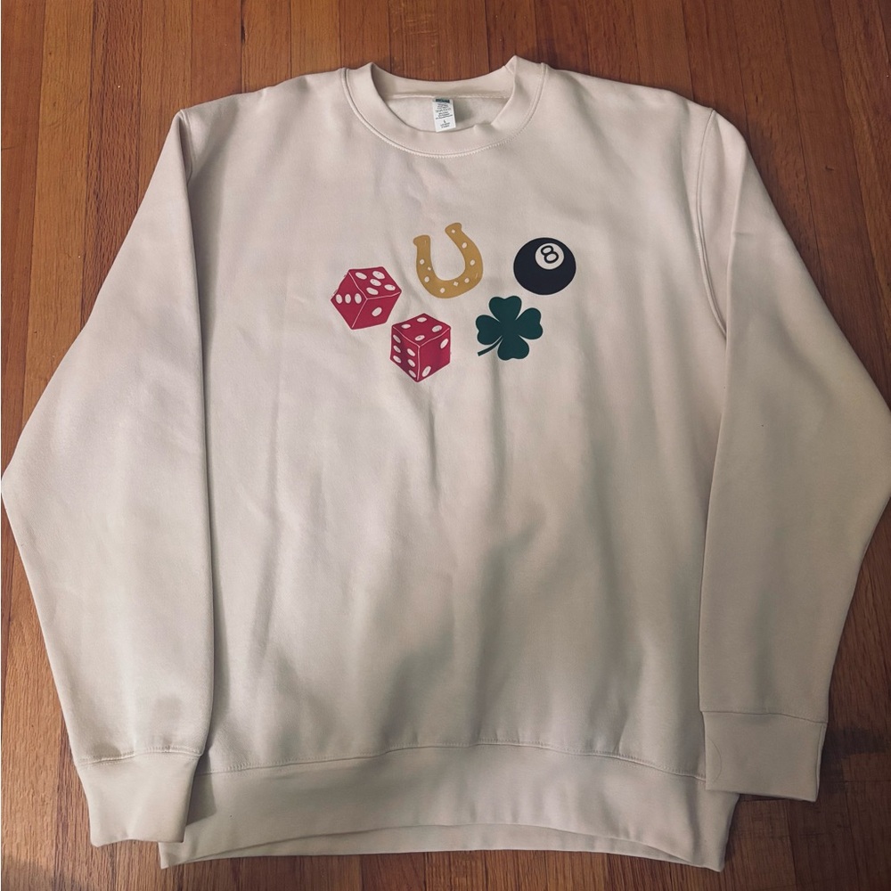 Women’s Creme Graphic Crewneck Size L